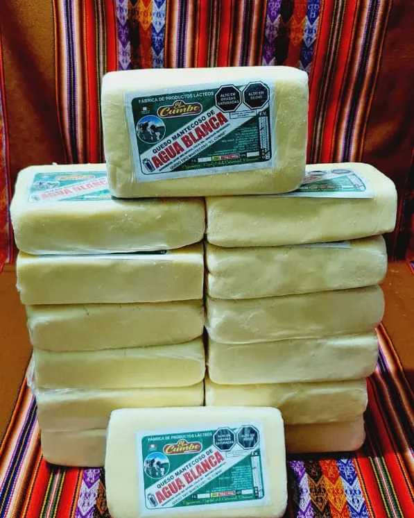 Barras de queso mantecoso de Agua Blanca